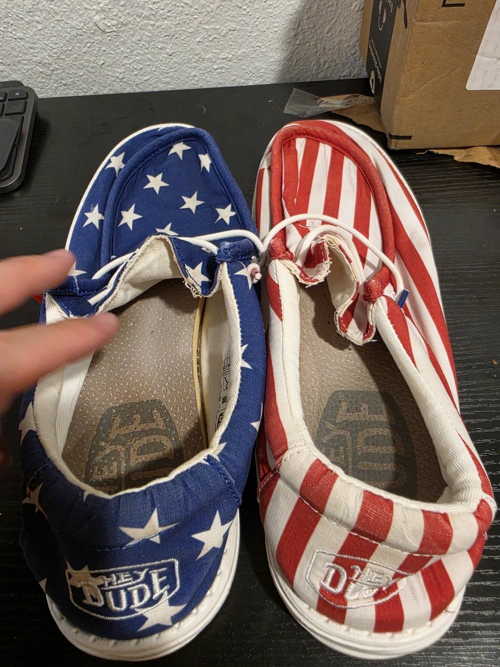HEY DUDE Wally Patriotic USA Flag Stars Canvas Slip-On Casual Shoes Men's 11 - Picture 6 of 7